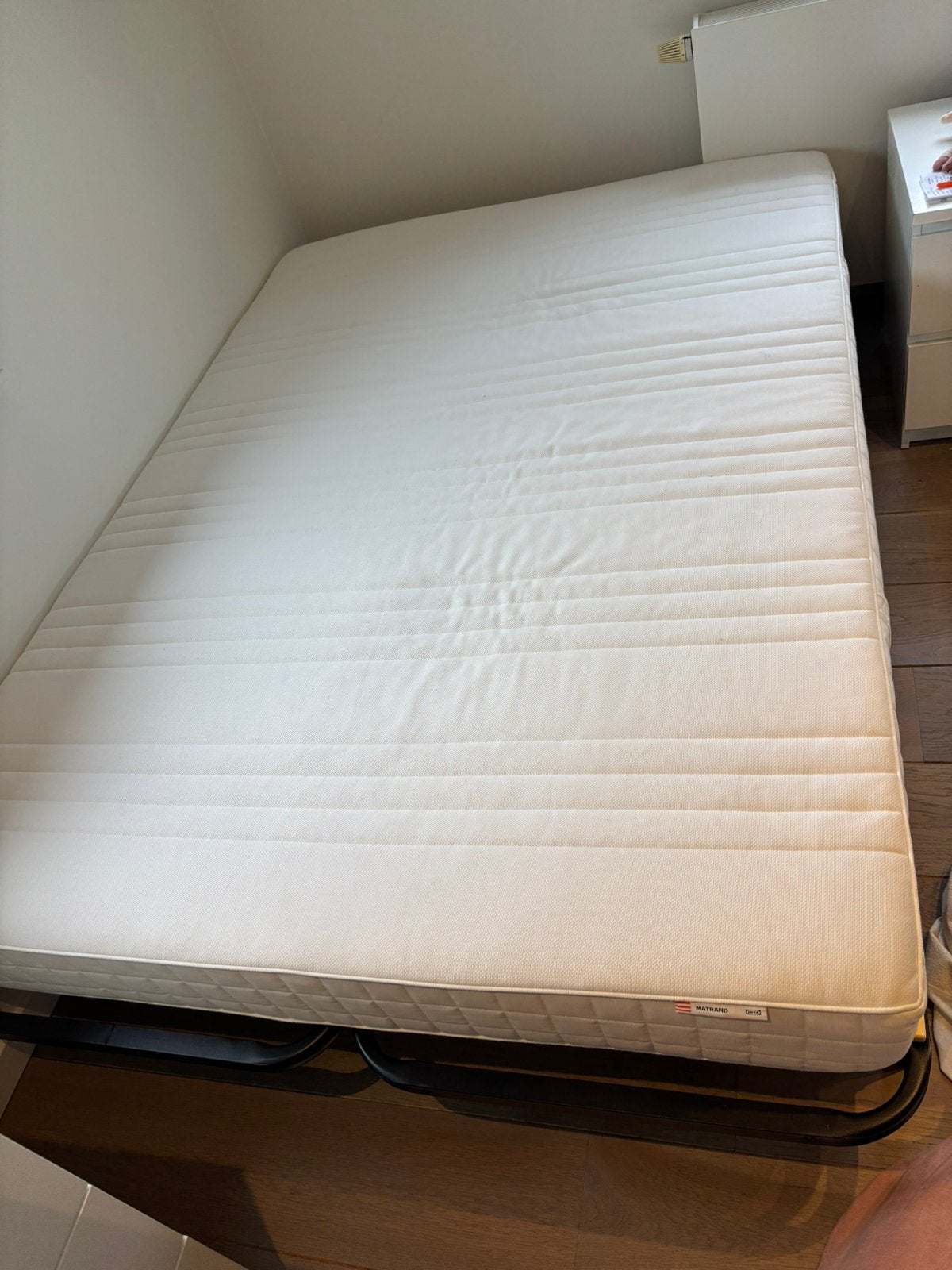 Matelas en mousse viscoélastique IKEA MATRAND 140 x 200, Maison & Meubles, Chambre à coucher | Matelas & Sommiers, Matelas, Enlèvement