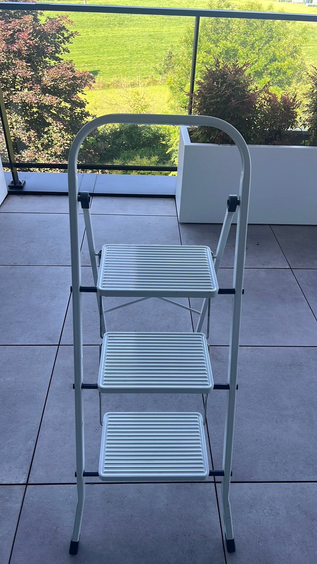 Trapladder 3 hoog, Doe-het-zelf en Bouw, Ophalen, Zo goed als nieuw, Ladder