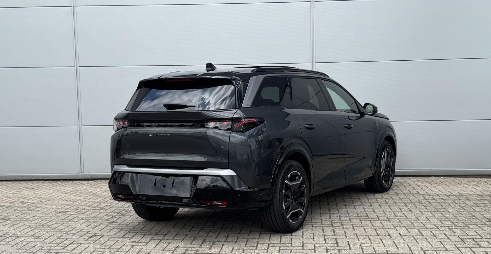 Peugeot 5008 e-5008 210 GT Exclusive 7 seats +open dak+trekh, Stof, Gebruikt, Zwart, 213 pk