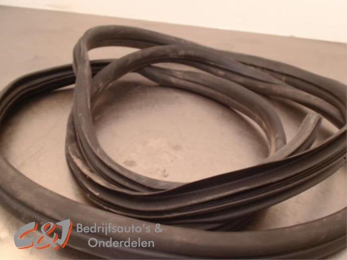 Portierrubber 2Deurs rechts van een Fiat Talento, Gebruikt, -, -, Ophalen of Verzenden