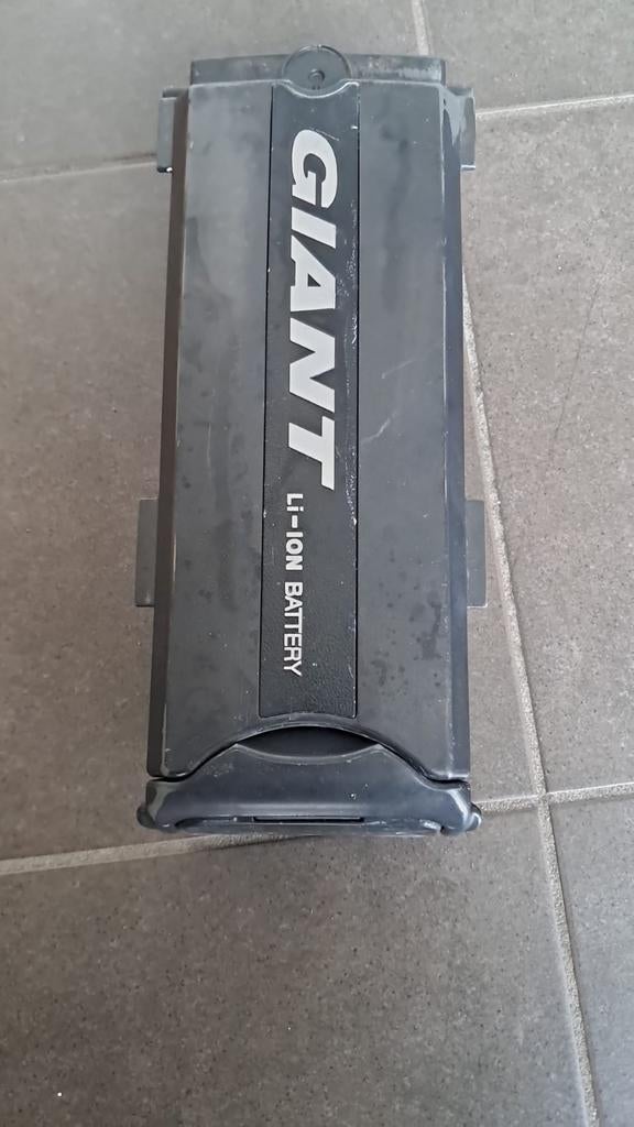 Giant Li-Ion ( defect), Fietsen en Brommers, Fietsaccessoires | Fietsaccu's, Ophalen