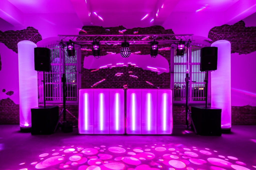 Showtec LED-tubes 8 stuks, incl. controller en flightcase!, Muziek en Instrumenten, Ophalen, Zo goed als nieuw, Overige typen