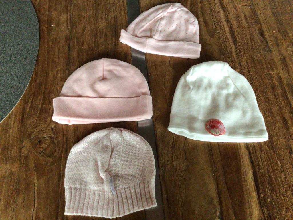 Eerste babymutsjes meisje, Kinderen en Baby's, Babykleding | Mutsen, Sjaals en Wanten, Ophalen of Verzenden, Zo goed als nieuw
