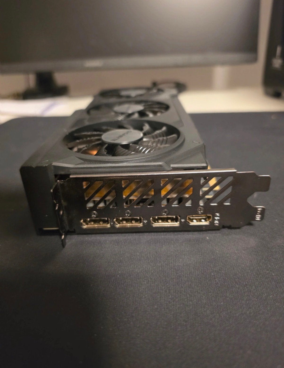 RTX 4070 Gigabyte, Ophalen of Verzenden, Zo goed als nieuw