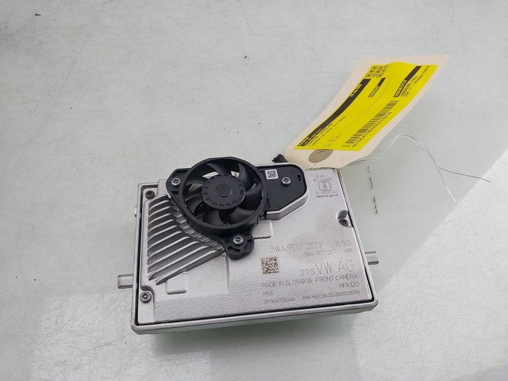 CAMERA AVANT Skoda Octavia Combi (NXAC) (|3WA907217F|), Utilisé, Info@skoda-auto.de, Skoda, Max-Planck-Straße  3-5
64331  Weiterstadt, DE