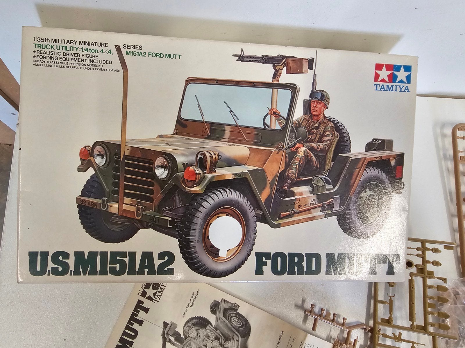 Tamiya 1/35 schaalmodel van de US M151A2 Ford Mutt, Hobby en Vrije tijd, Modelbouw | Auto's en Voertuigen, Ophalen of Verzenden