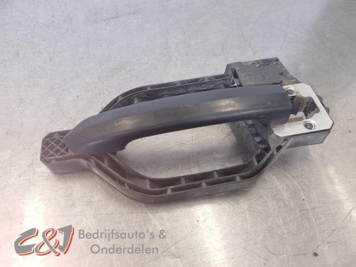 Poignée portière arrière camionnette d'un Volkswagen Craf, Autos : Pièces & Accessoires, Volkswagen, -, 3 mois de garantie, Utilisé