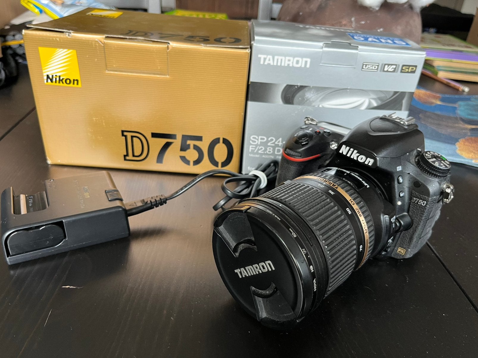 À vendre Nikon D750 et Tamron 24-70 mm, Enlèvement