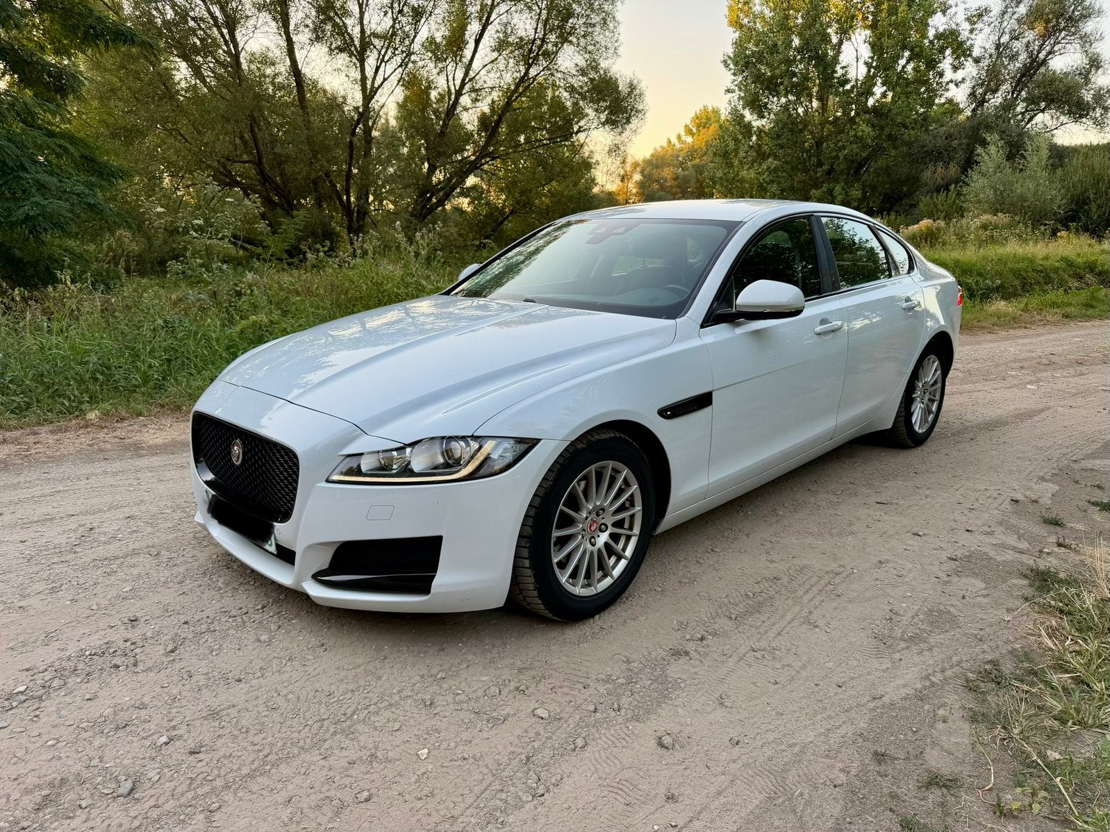 Jaguar XF 2.0 Diesel Automatique 163ch Euro6b Camera, Entreprise, Carnet d'entretien, Automatique, 4 cylindres