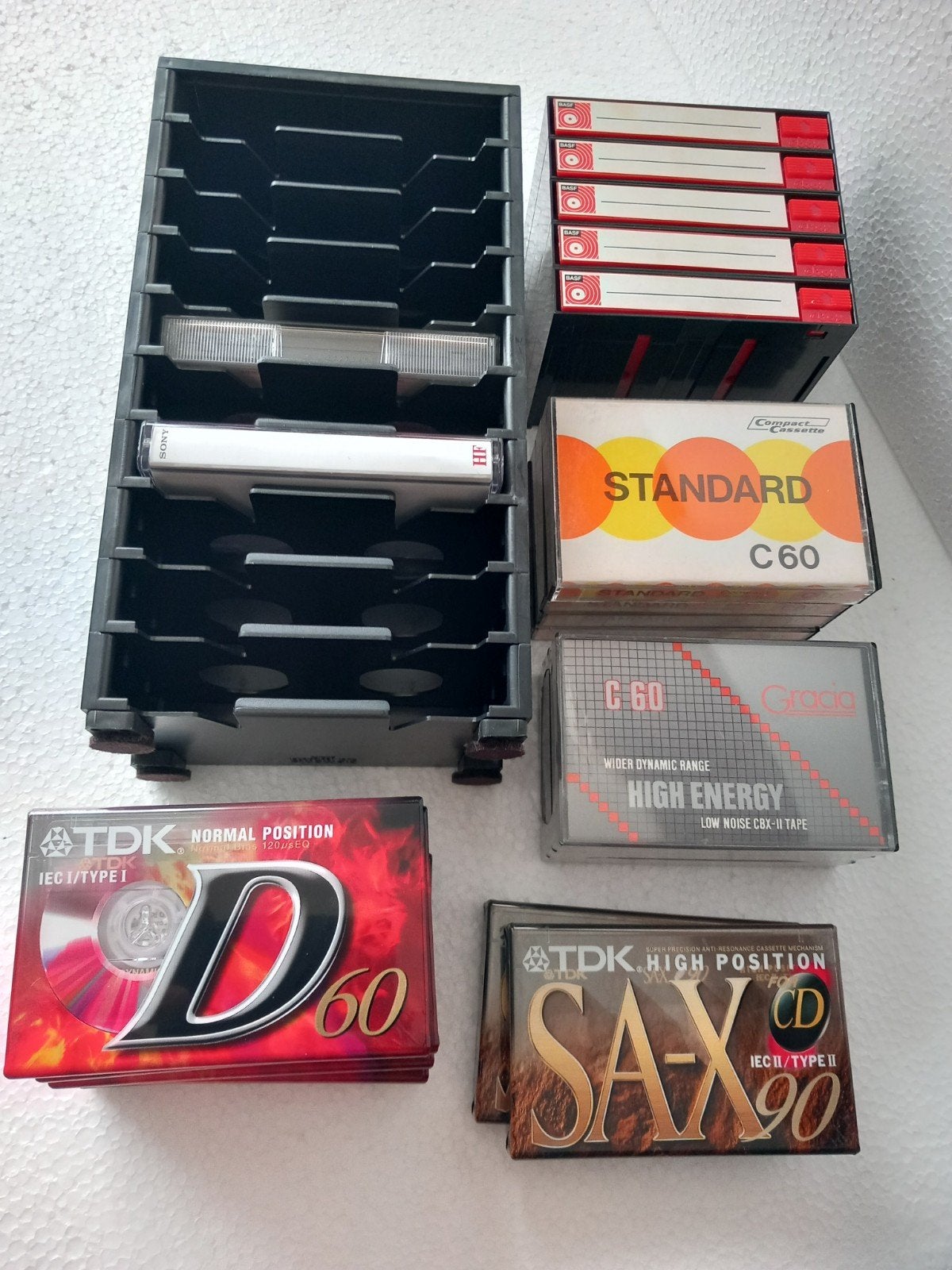 16 CASSETTES  + 2 REKKEN, Cd's en Dvd's, Cassettebandjes, Ophalen of Verzenden
