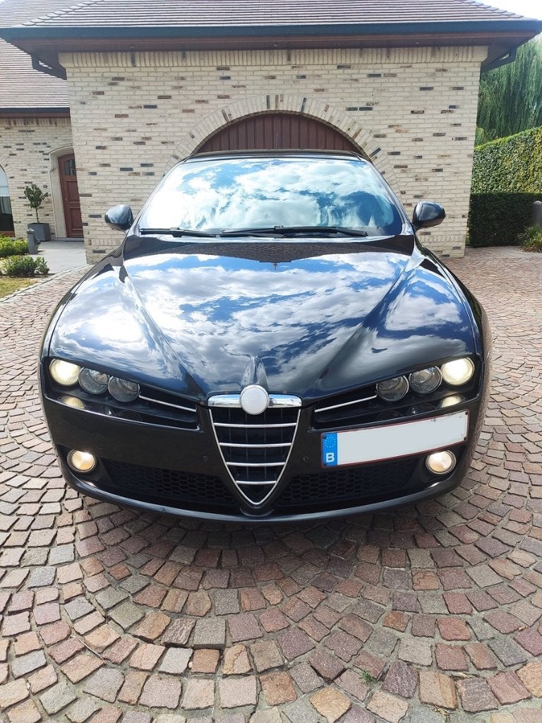 Alfa Romeo 159 SW 1.9 JTDM TI 150pk – Full Option – 2009, Auto's, Voorwielaandrijving, Parkeersensor, 4 cilinders, Zwart