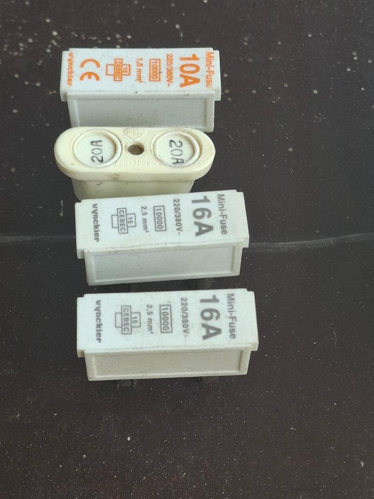 zekeringen, Doe-het-zelf en Bouw, Elektriciteit en Kabels, Ophalen, Zo goed als nieuw, Overige typen