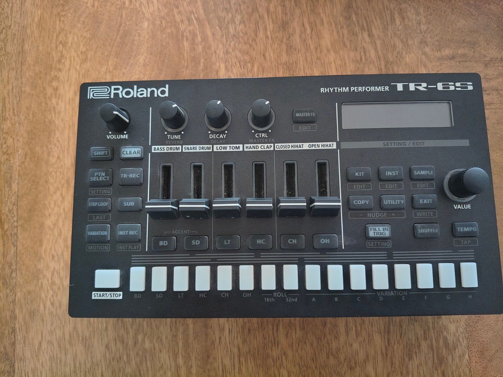 roland tr6 s, Computers en Software, Ophalen of Verzenden, Zo goed als nieuw
