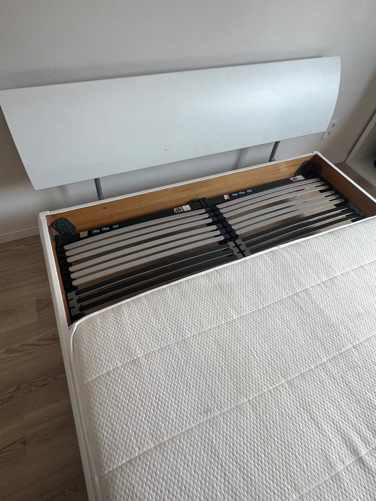 Bed 160 x 200 met matras en lattenbodem, Ophalen, Gebruikt, Tweepersoons, 200 cm
