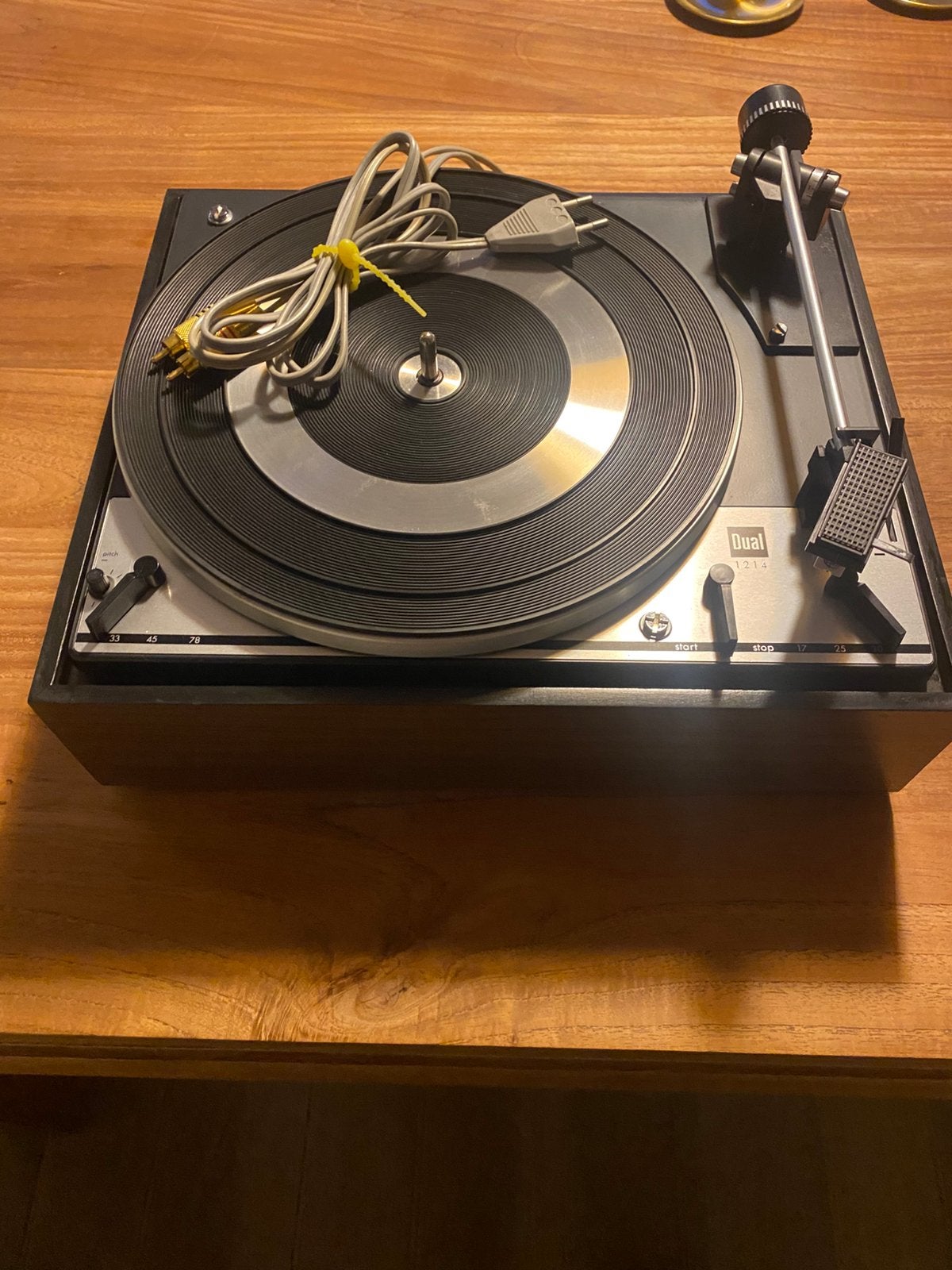Volautomatische platenspeler Dual 1214, Audio, Tv en Foto, Platenspelers, Ophalen, Zo goed als nieuw, Platenspeler, Dual