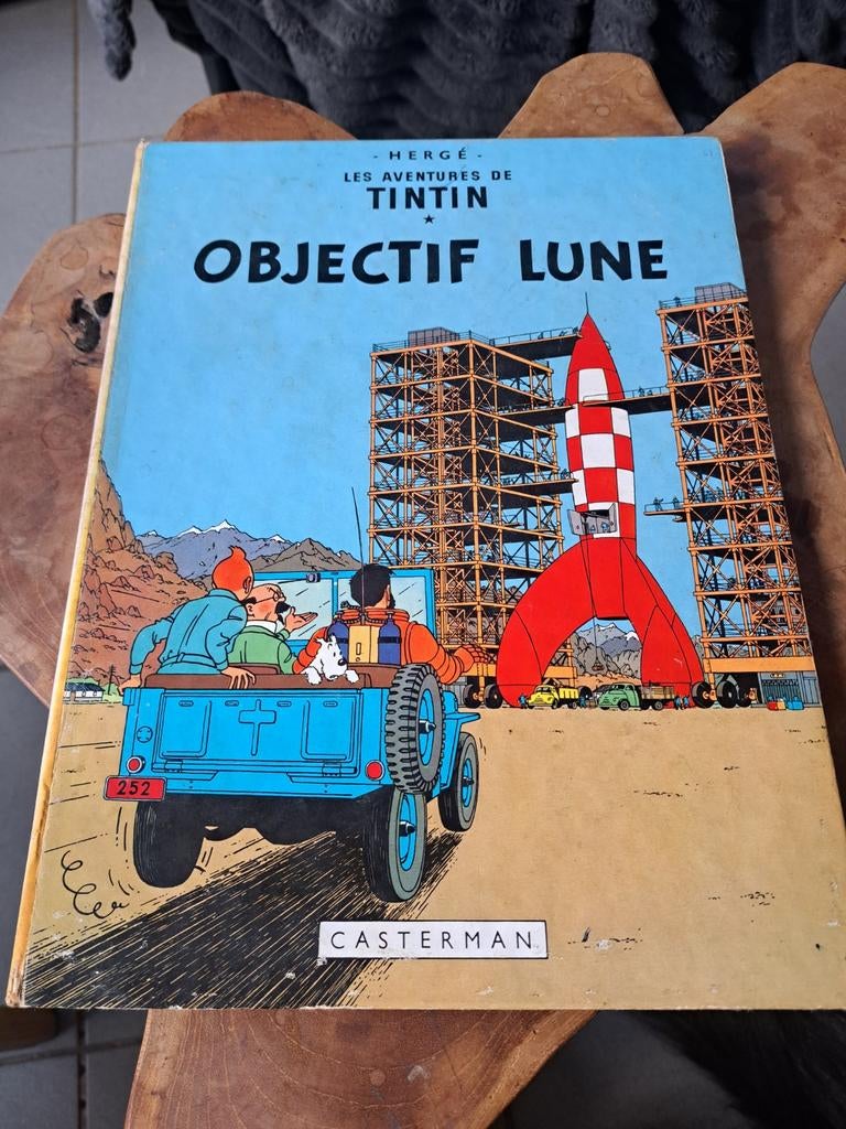 Tintin- Objectif Lune 1966, Livres, Enlèvement