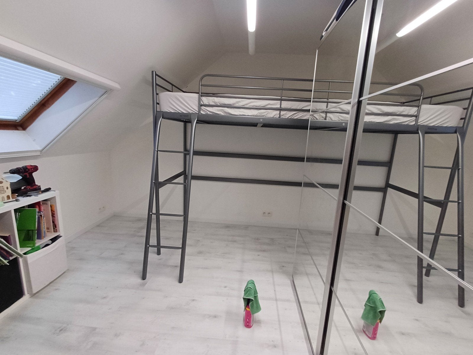 Stapelbedden ideaal voor op kot 2 beschikbaar., Ophalen