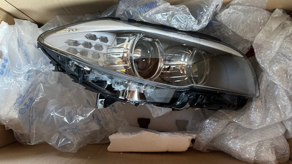 BMW 518/520 F10 koplamp, Auto-onderdelen, Verlichting, Ophalen, Nieuw, BMW