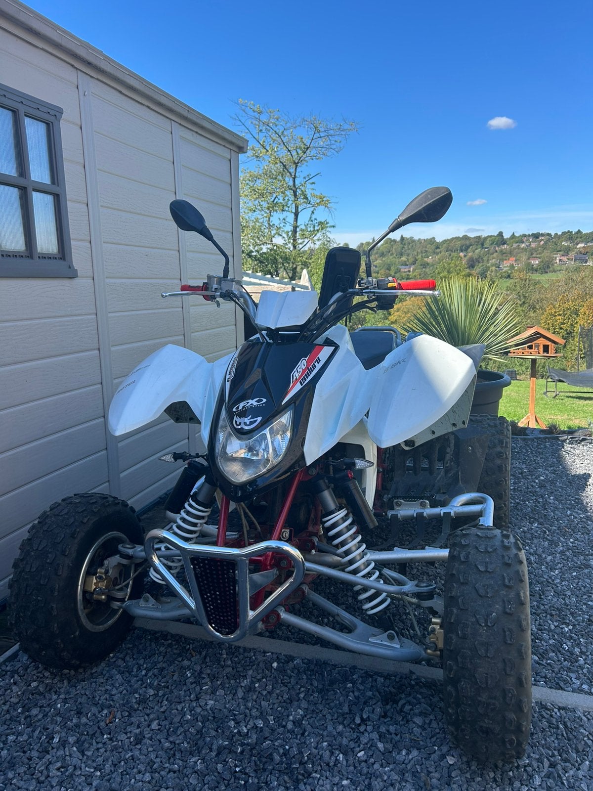 Je vends mon Quad 450 Triton de 2013 marche très bien, 450 cc