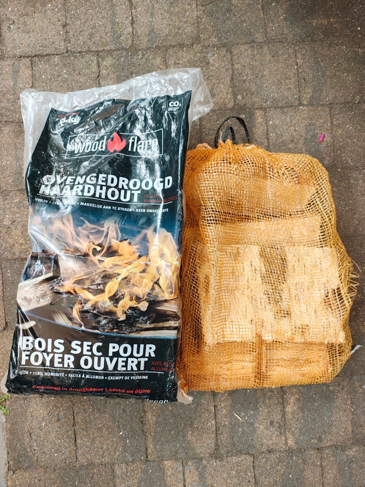aanmaakhout, Ophalen