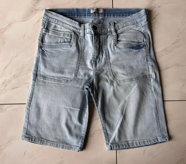 Short en jean Sensation taille M (nr7510), Enlèvement ou Envoi, Sensation, Comme neuf, W30 - W32 (confection 38/40)