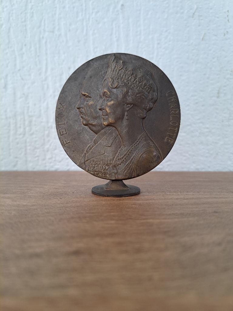 Penning Joséphine Charlotte en Jean, Charlotte Félix1966, Collections, Maisons royales & Noblesse, Enlèvement, Utilisé, Timbre(s) ou Monnaie(s)