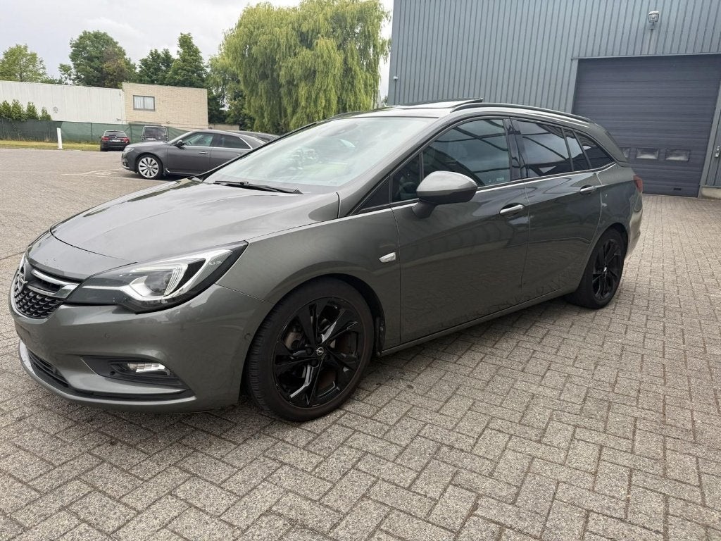 Opel Astra 1.4 turbo benzine 2018 165xxx KM, Auto's, Opel, Bedrijf, Parkeersensor, Grijs, Zilver of Grijs