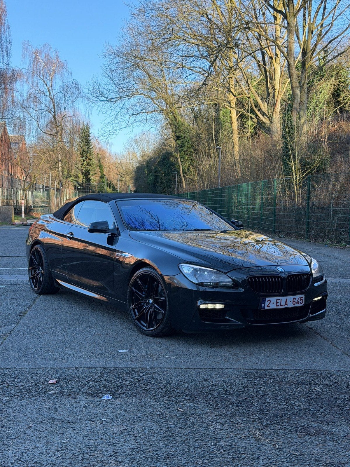 BMW 640i cabrio (F12) 
Exclusive edition met een 320pk, Automaat, Zwart, Cabriolet, Wit