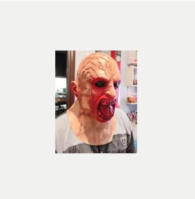 Enge Zombie met kale kop full face latex masker