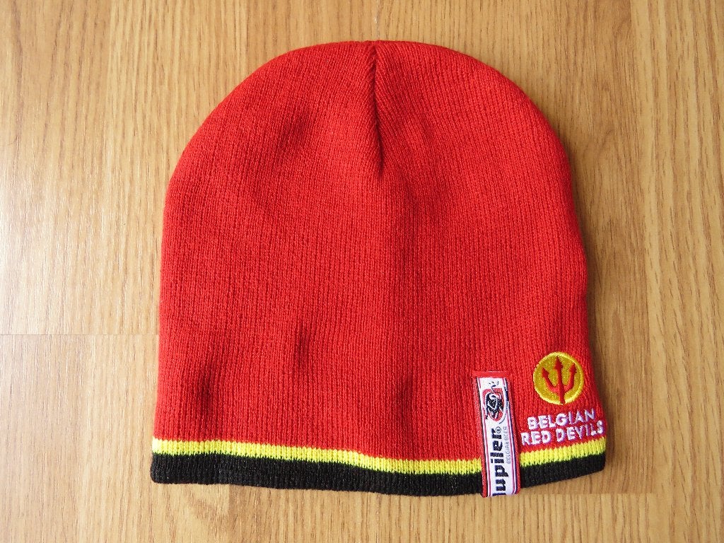 2 bonnet Belgian red devils Jupiler en acrylic, Collections, Enlèvement ou Envoi, Neuf, Autres types, Jupiler