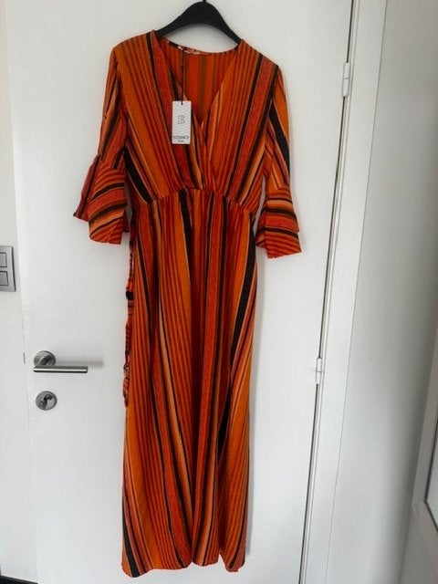 Oranje gestreepte Onesize jurk met prijskaartje, Ophalen of Verzenden, Nieuw, Oranje