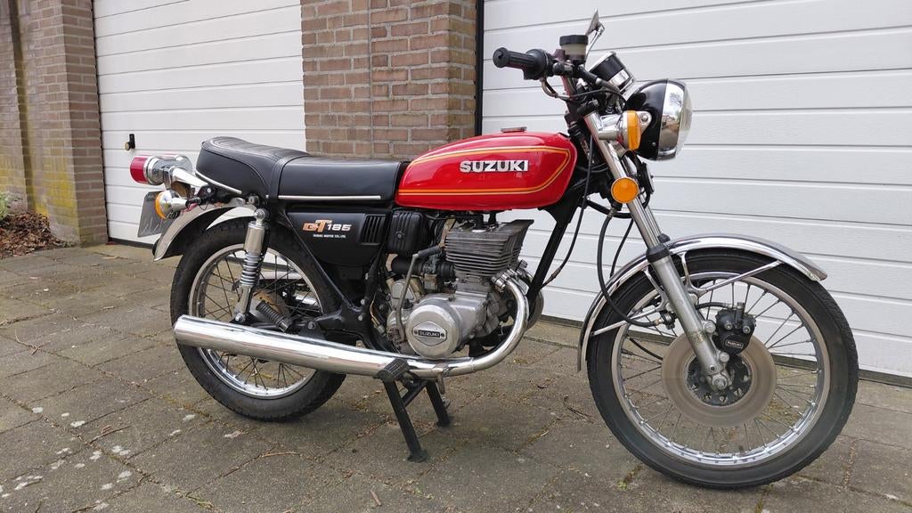 Suzuki GT 185