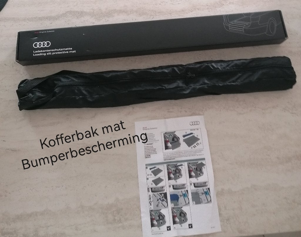 Splinternieuwe kofferbakmat met bumperbescherming voor Audi, Auto diversen, Kofferbakmatten, Ophalen, Nieuw