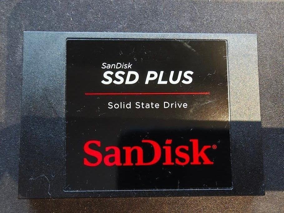SanDisk SSD PLUS 240Go SATA – 100% – 0 heure, Interne, 240GB, Laptop, Envoi