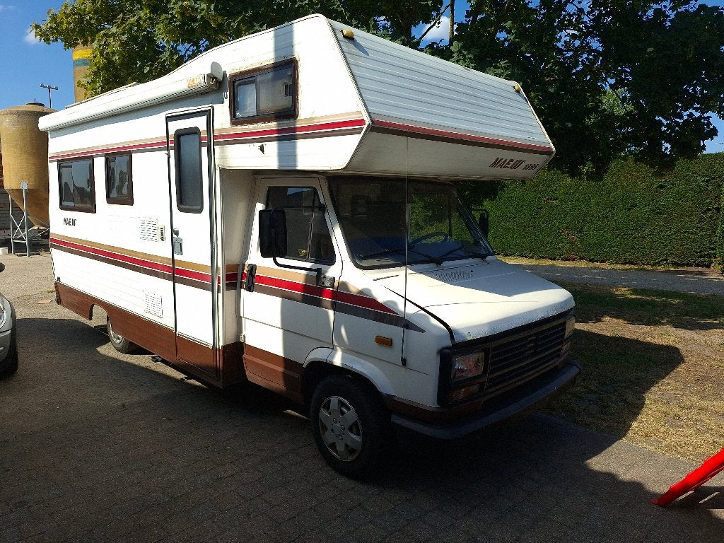 Peugeot J5 280, Jusqu'à 5, Siège standard, Autres marques, Boîte manuelle