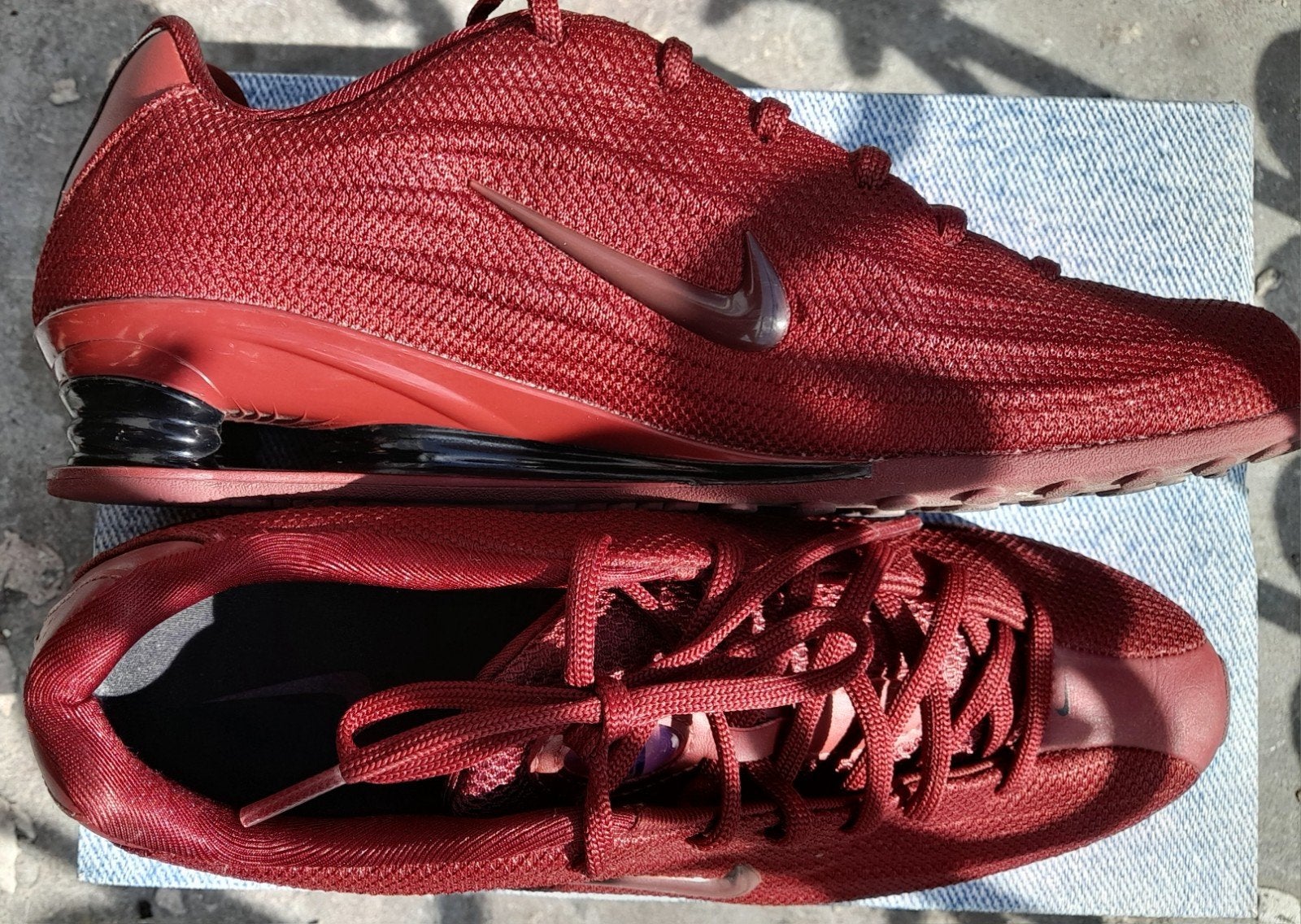 chaussures de sport NIKE bordeau. modèle exceptionnel., Rouge, Nike, Comme neuf, Enlèvement