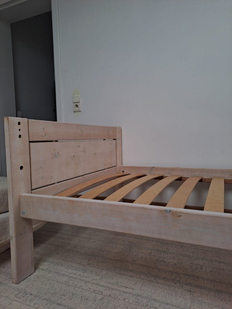 drie lifetime bedden met extra onderdelen, Ophalen, Gebruikt, Hoogslaper of Stapelbed