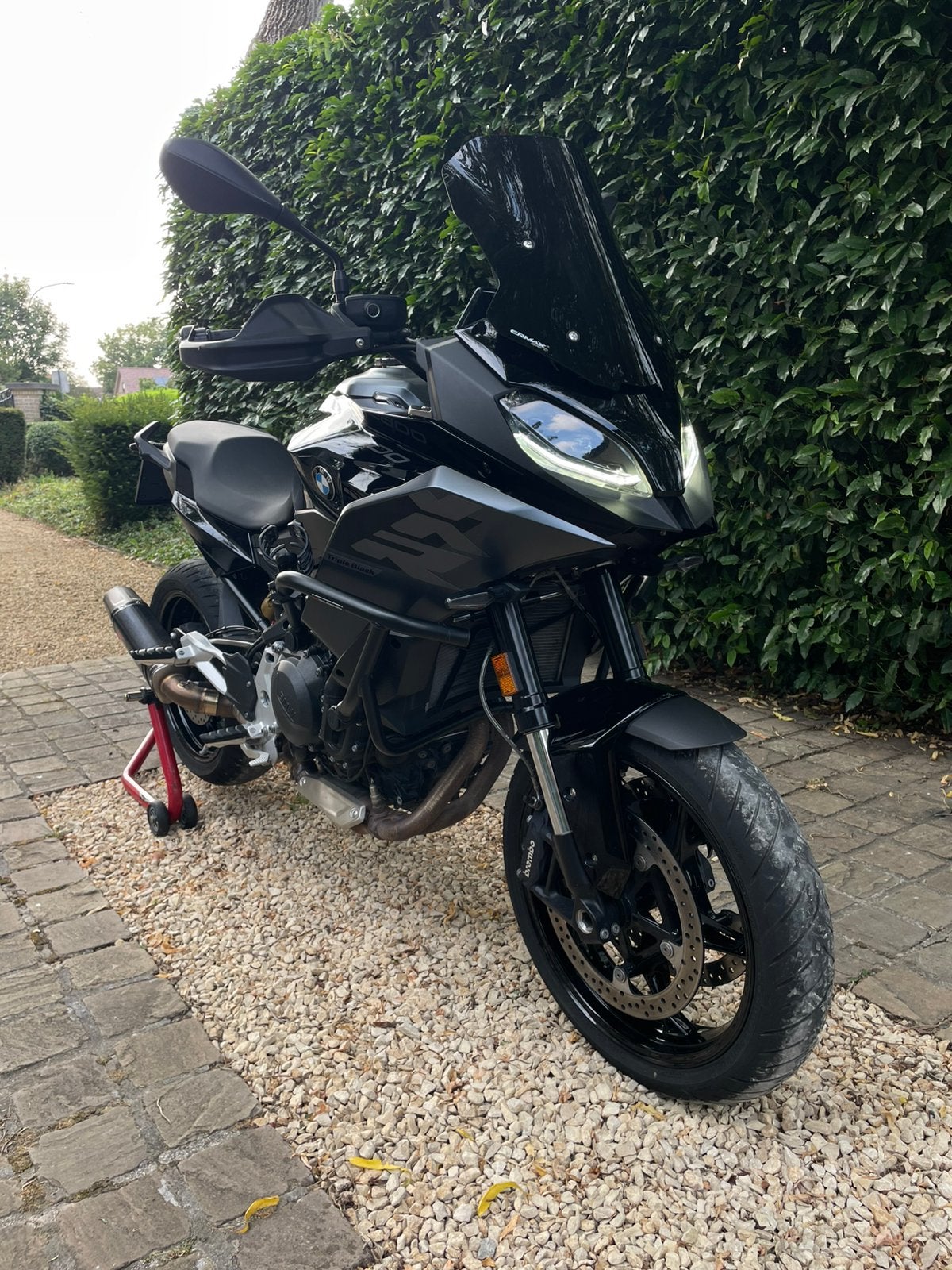 BMW F900XR - A2 (vol vermogen), Motoren, Motoren | BMW, Occasion, Handvatverwarming, Minimaal motorrijbewijs A2, Handgeschakeld