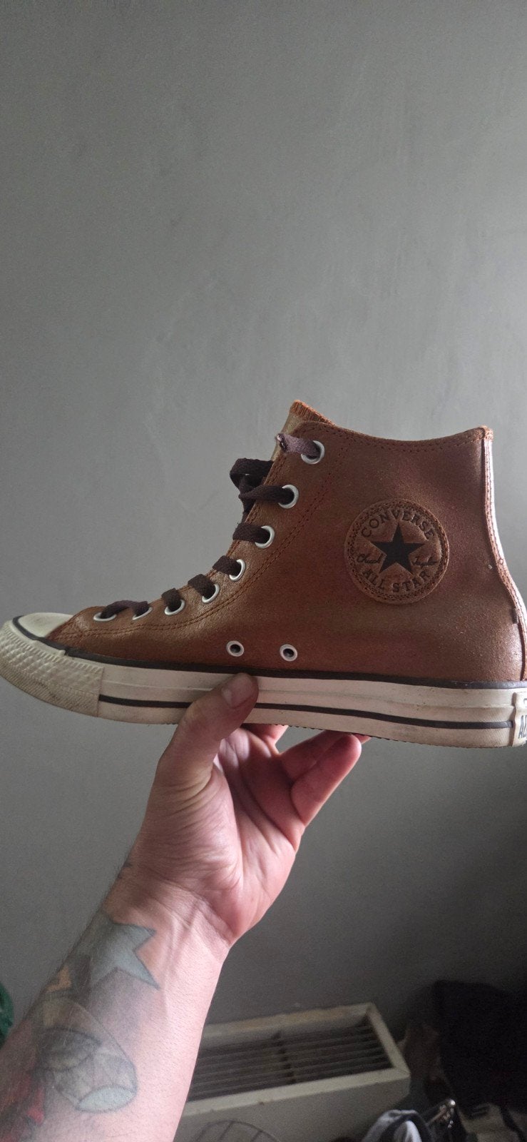 Converse en cuir taille 41 comme neuve utilise 1 fois, Vêtements | Hommes, Chaussures, Enlèvement