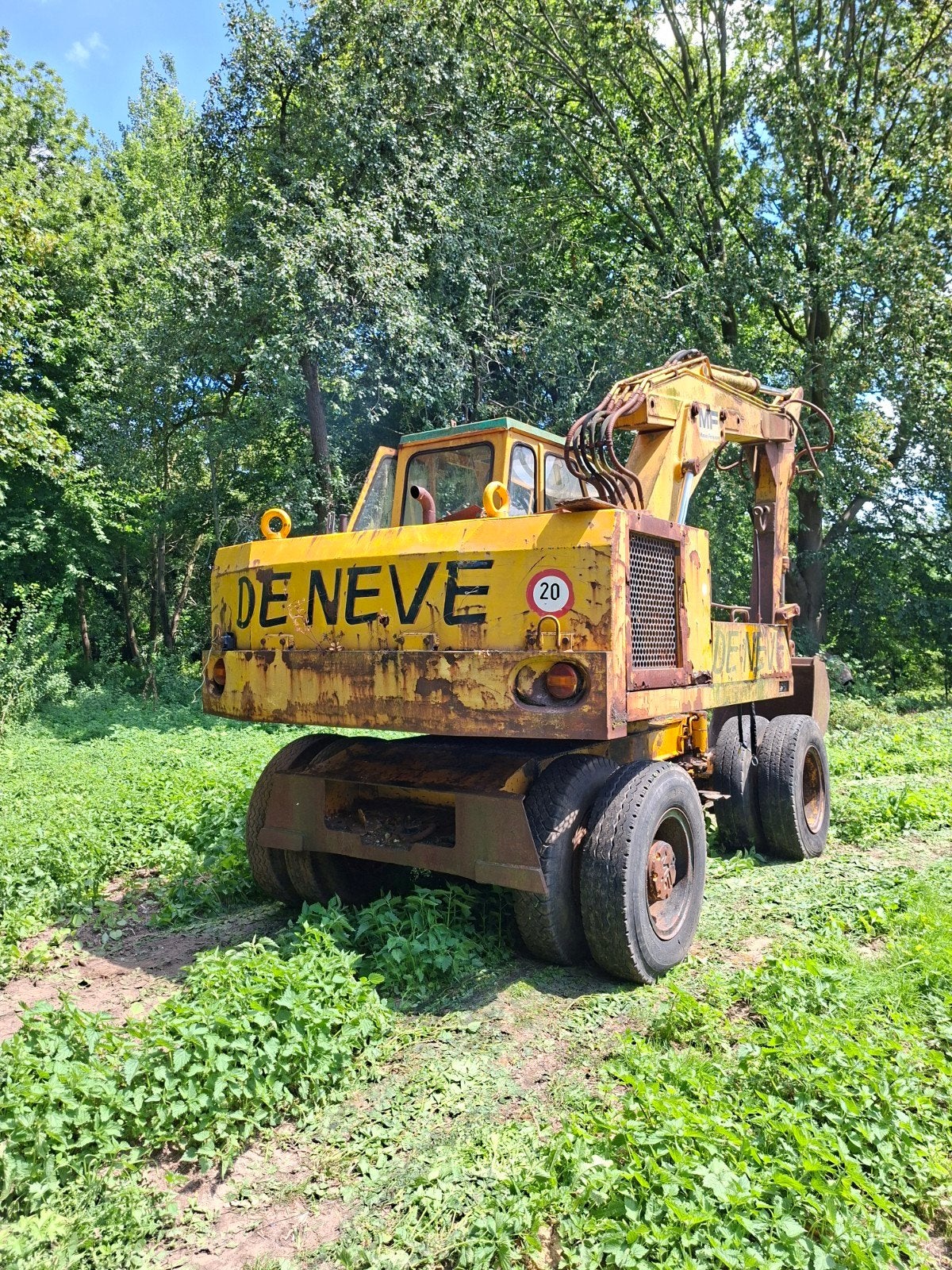 Bandenkraan Massey Ferguson, Articles professionnels, Machines & Construction | Grues & Excavatrices, Enlèvement, Grue