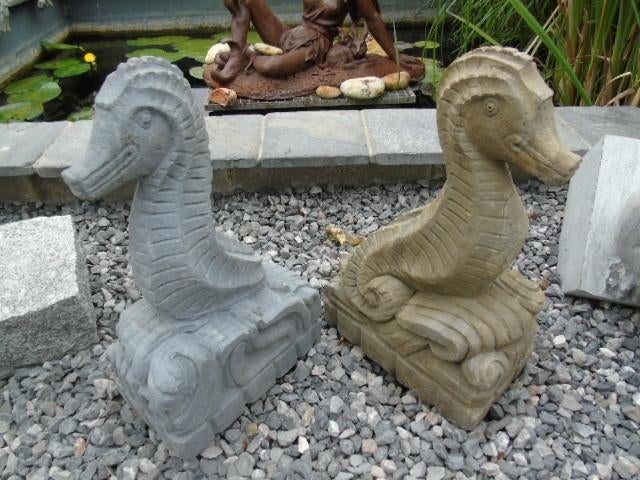 statue en pierre bleu d un Hippocampe ., Enlèvement ou Envoi, Neuf