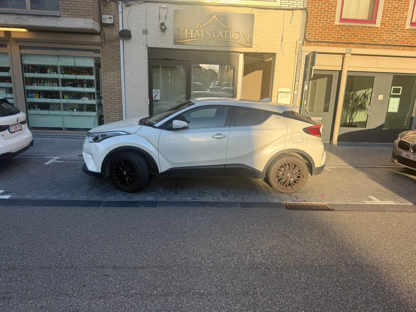Toyota c-hr, Auto's, Voorwielaandrijving, Stof, Euro 6, Wit