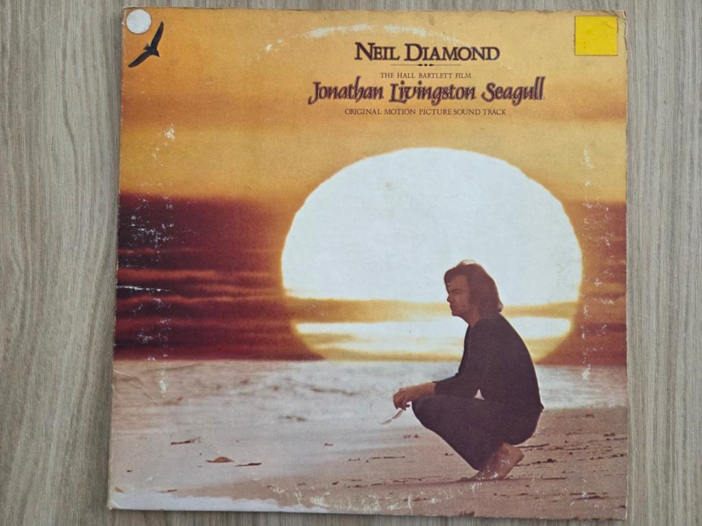 Neil Diamond, Cd's en Dvd's, Ophalen
