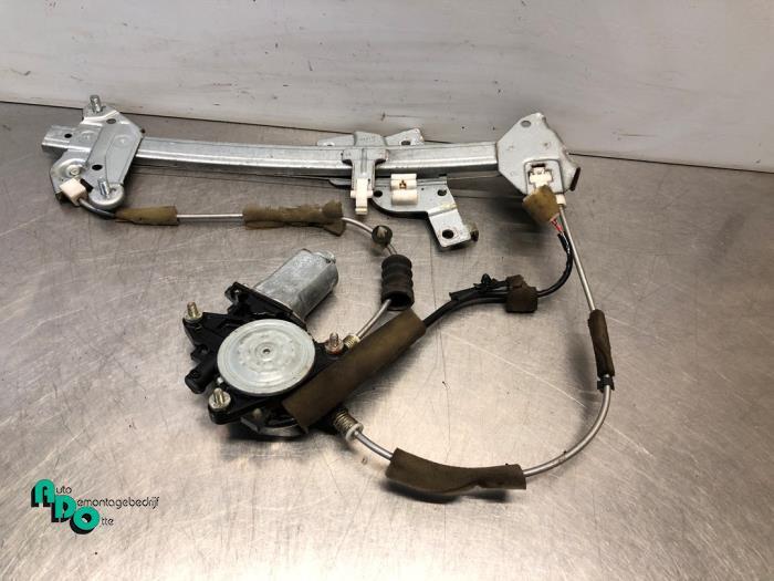 Ruitmechaniek 2Deurs rechts-voor van een Mazda MX-5 (MX-5 NB, Gebruikt, -, -, Ophalen of Verzenden