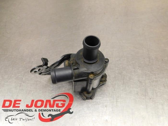 Pompe à eau d'un Volkswagen Caddy, Volkswagen, -, 3 mois de garantie, Utilisé