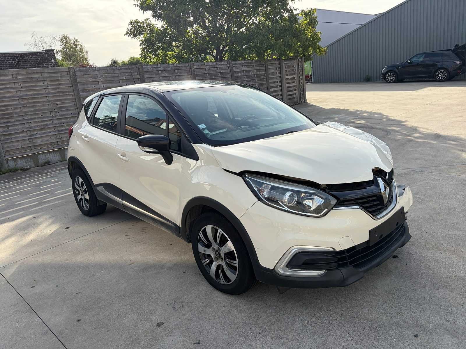 2018 - Renault - Captur - 0.9i - 12V TURBO TCE 90 - Car, Auto's, Gebruikt, Bedrijf, Handgeschakeld, SUV of Terreinwagen