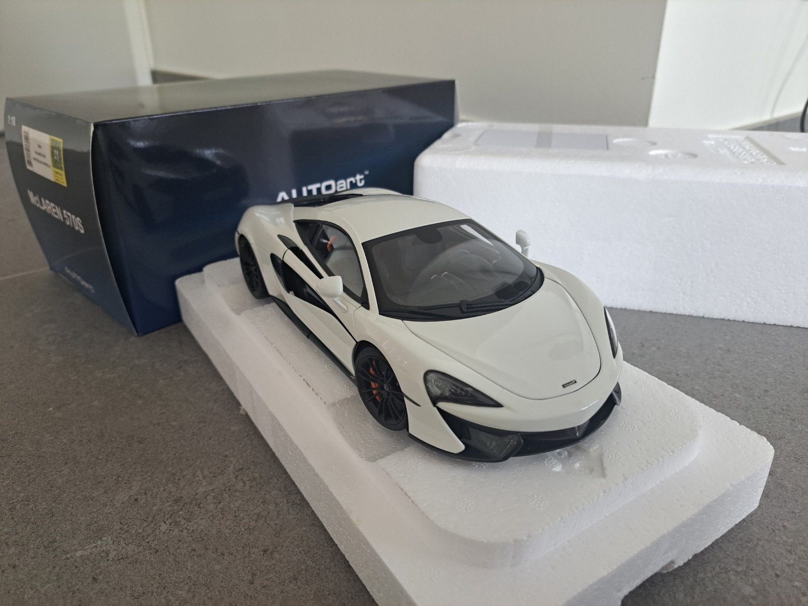 McLaren 570S Wit 1/18 AUTOART Nieuw, Ophalen of Verzenden, Auto, Autoart