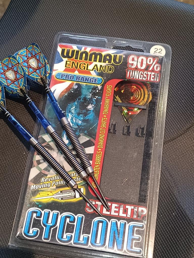 Winmau Cyclone 22gr, Sport en Fitness, Darts, Ophalen of Verzenden, Flights