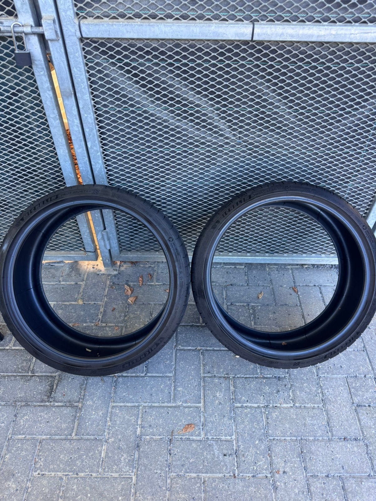 2 Pneus Michelin Pilot Sport 4S 255/30 R20, Autos : Pièces & Accessoires, Neuf, 255 mm, Pneus été, Pneu(s)
