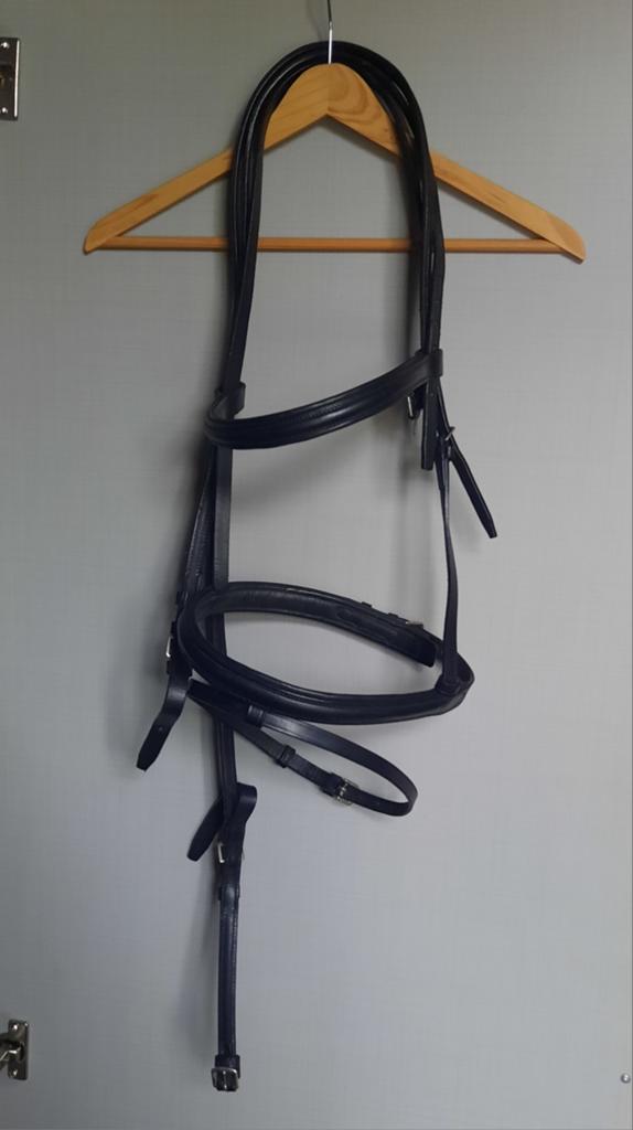 Bride pour cheval avec rênes « Full », Animaux & Accessoires, Full (L), Enlèvement ou Envoi, Comme neuf, Noir